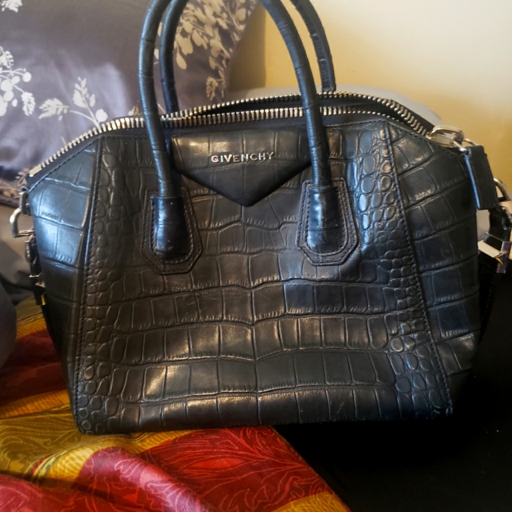 Givenchy Antigona croc embossed
